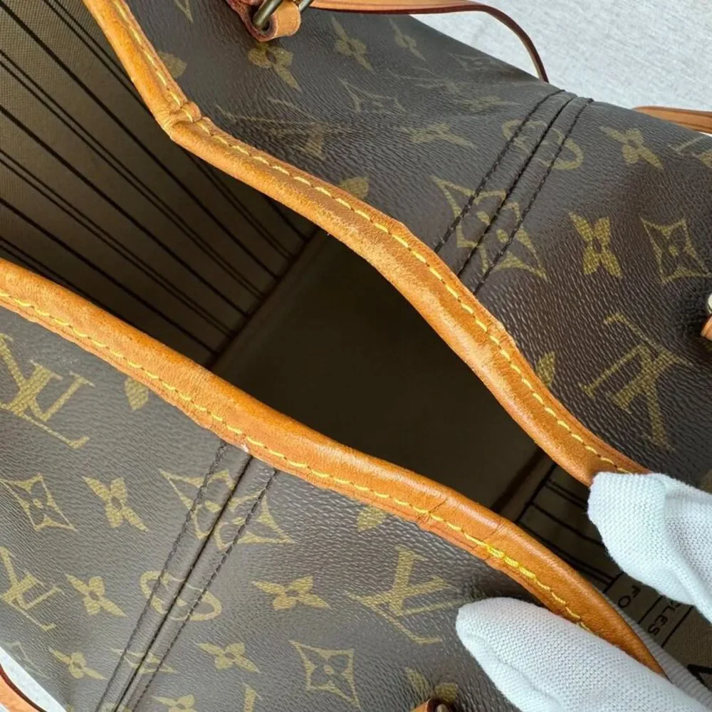 Louis Vuitton Women Pre-Loved Bag Very Good Condition